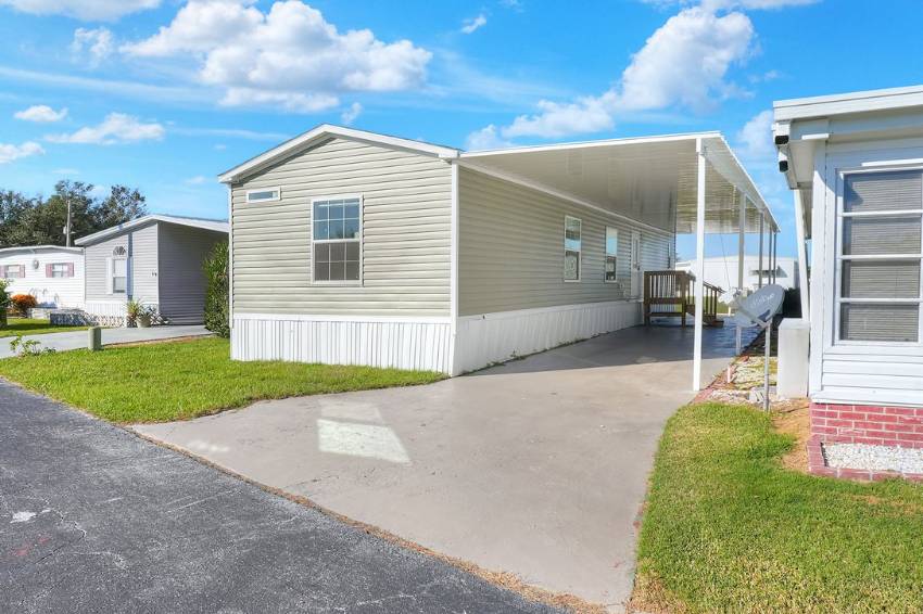 Winter Haven, FL Mobile Home for Sale located at 60 Kent Drive Garden Mobile Village